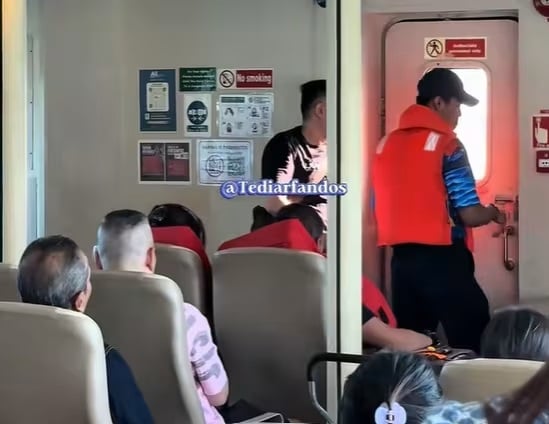 （已签发）柔：狮城二三事：峇淡岛赴狮城渡轮撞液槽船 船身部分结构受损