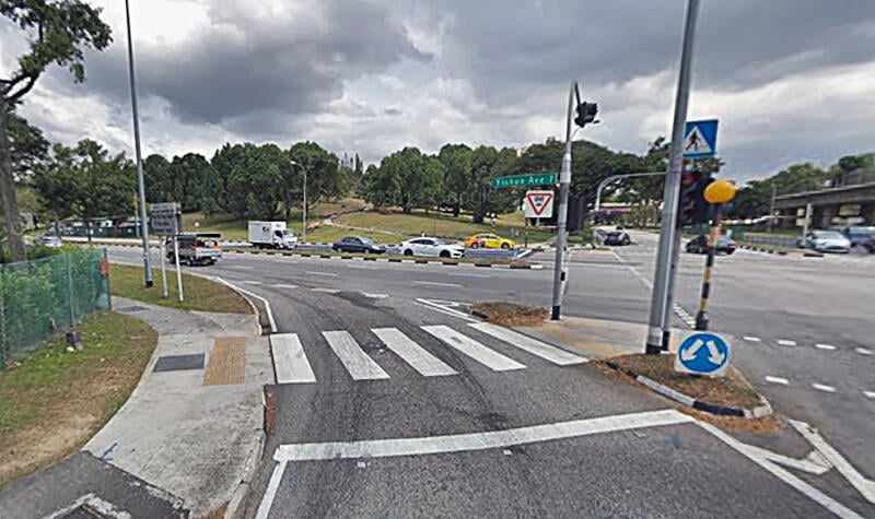 (已签发)柔:狮城二三事:斑马线前没停下 撞死女骑士 拖车头司机监8个月吊照8年