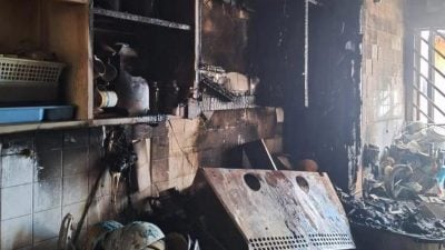 疑做饭时无人看管 组屋厨房失火