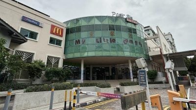 看偷拍影片后如法炮制  花店店员当场被抓