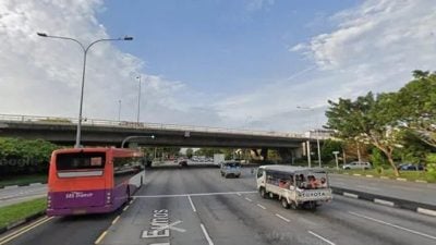 追尾货车 校车跟车员头撞座位亡