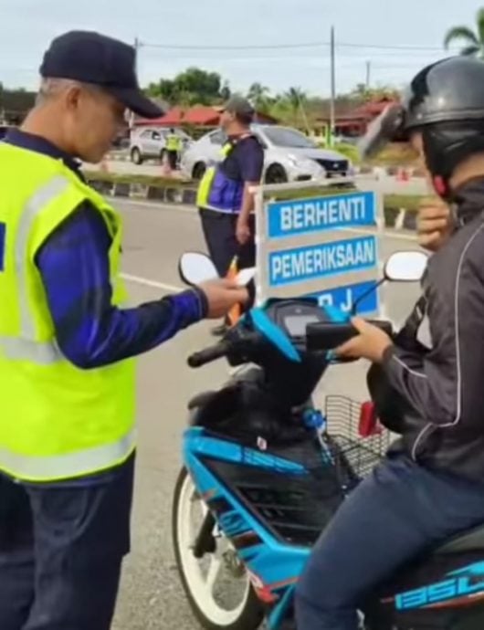 麻陆交局巴力文莪路检   开310罚单充公3车1摩托 