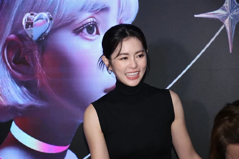 (明8am)任容萱认分手模特儿男友 被问Selina怀二胎回应了