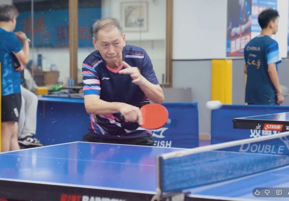 (网闻)热爱兵乓不分年龄 81岁香港阿伯参加中国全运会