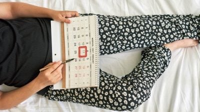 网友：月经羞于启齿 “男性割礼却能隆重庆祝？”