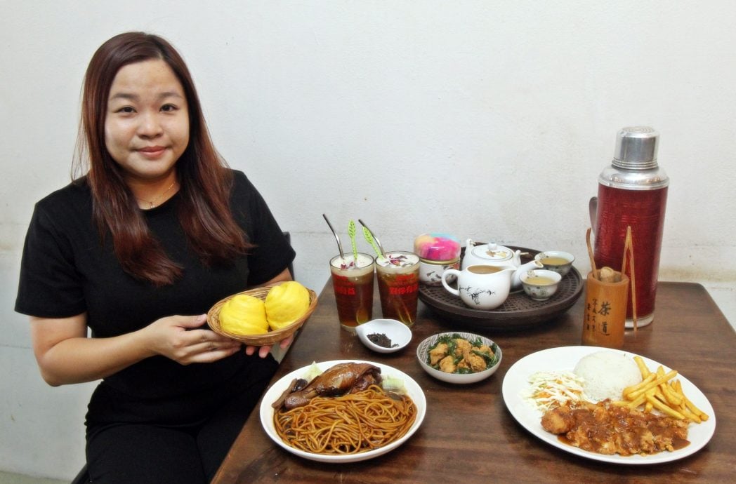 (预编27/11见报)星洲人VIP:三楼茶坊工艺画室/17图