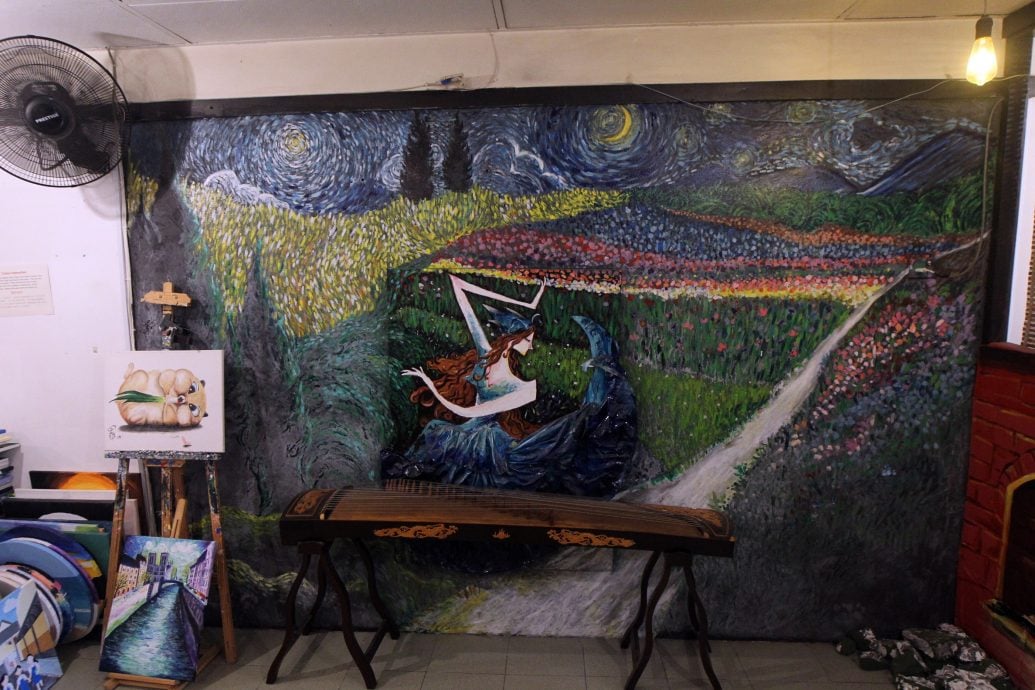 (预编27/11见报)星洲人VIP:三楼茶坊工艺画室/17图