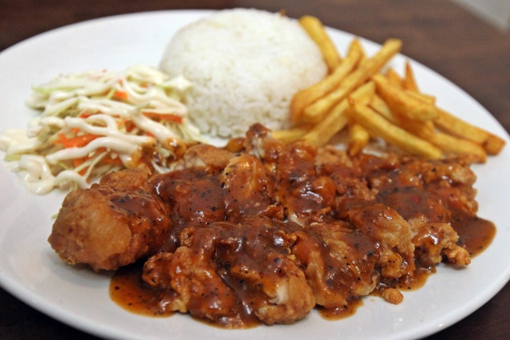 (预编27/11见报)星洲人VIP:三楼茶坊工艺画室/17图