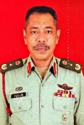 Embargo 到今晚12时 | 全国版/ 霹雳州苏丹诞辰册封238名有功臣民 陈堂杰杜依蔚榜上有名