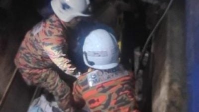 船引擎夹伤男子右脚 消拯员赶抵施救