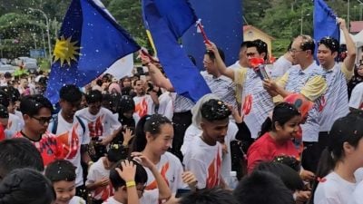 马青70周年Youth Run劳勿站   逾千名各族市民参与