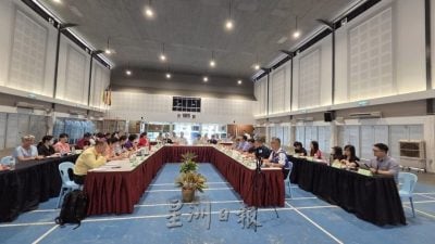 师资短缺却推两师一班  黄良杰批教部政策草率