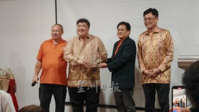 方文祥：不只照顾临终病人 也为病黎镇痛减不适