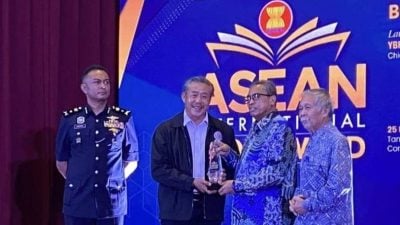 砂作家《拒绝毒品》书籍  膺东盟最佳图书奖