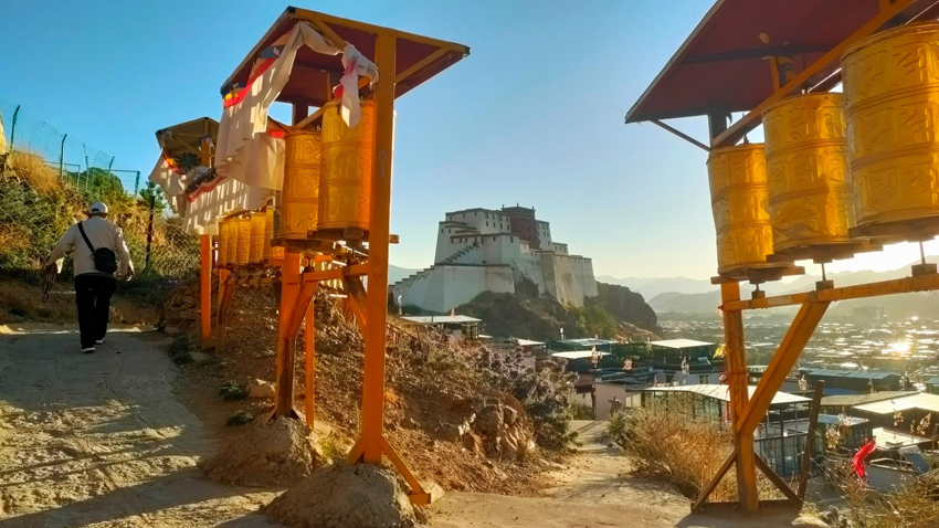 Kim Teoh/转经之路——日喀则