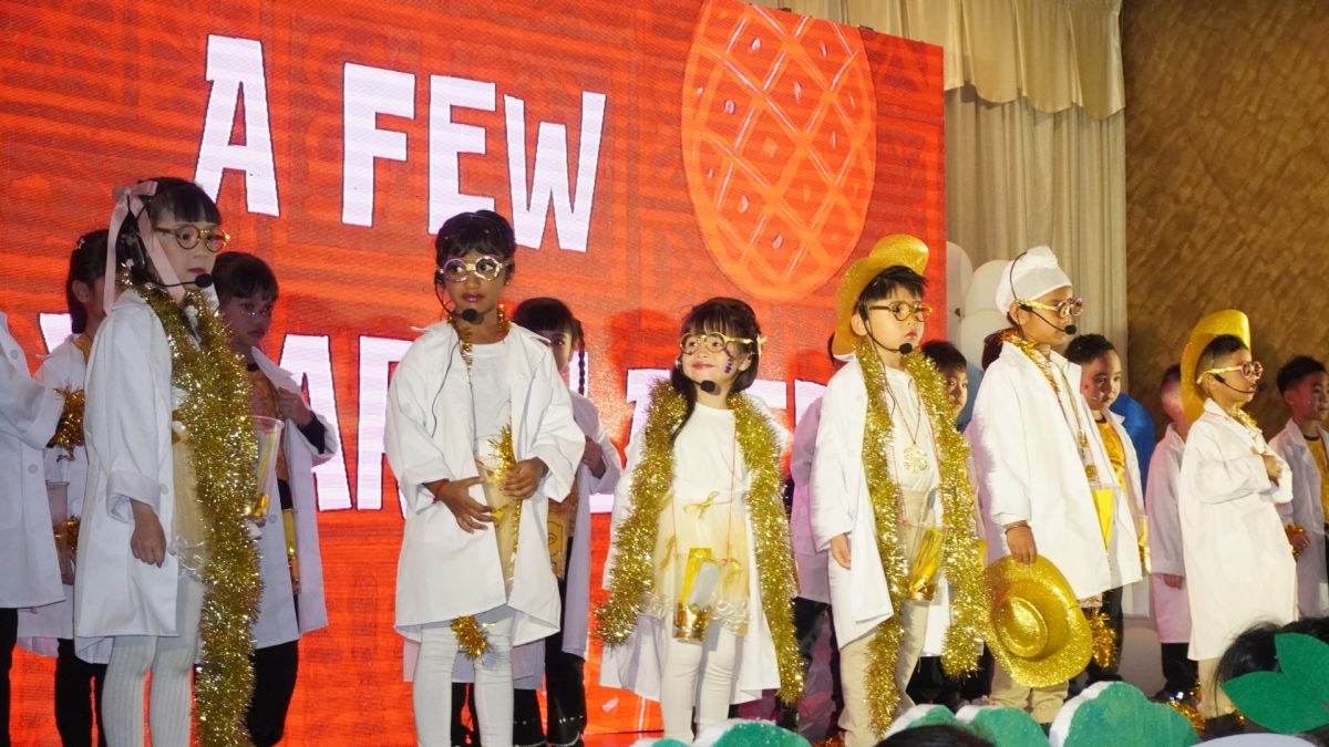 Kinder Labz幼儿园音乐剧《妈妈咪呀!》148幼儿展现舞台魅力