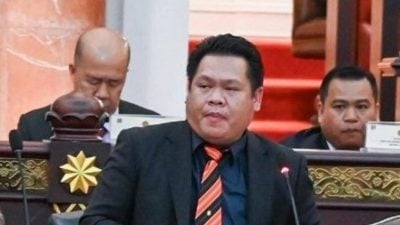 杜诺区5长屋重置拖逾50年 . 尼可拉斯促政府尽快定案