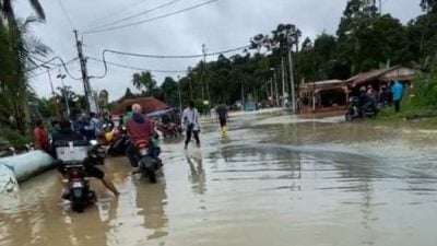 长命雨下整夜  乌冷多地沦陷