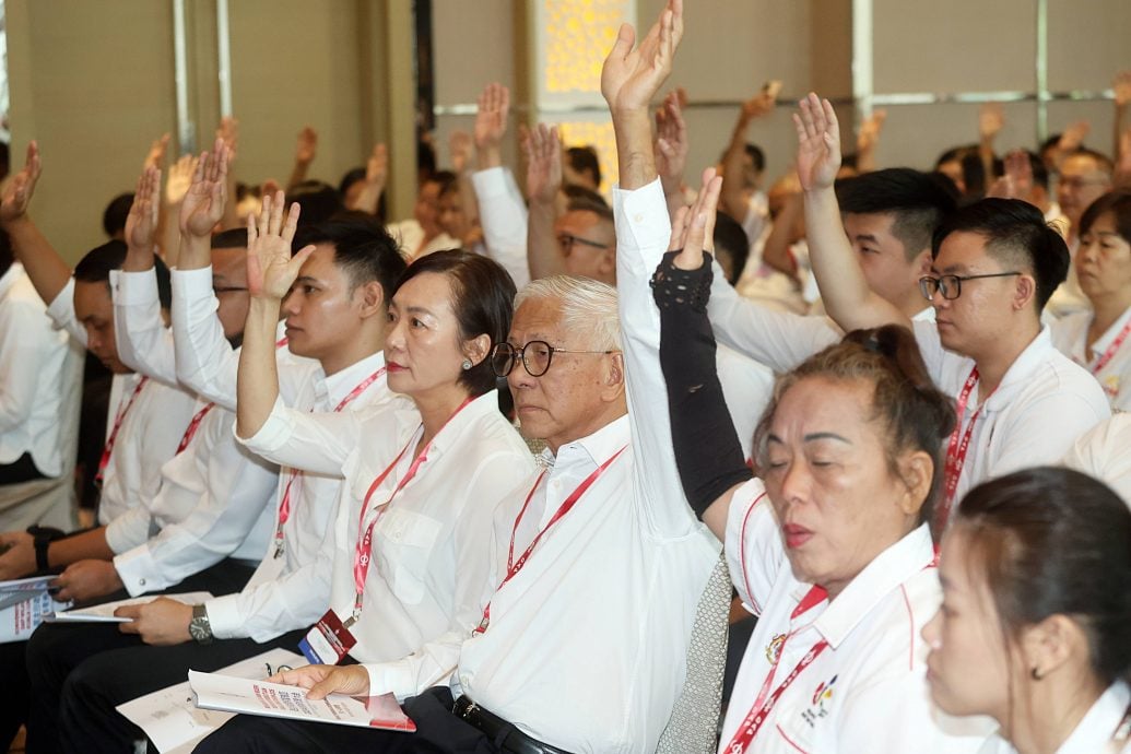 ME02主文-大都会/直区行动党大会/4图