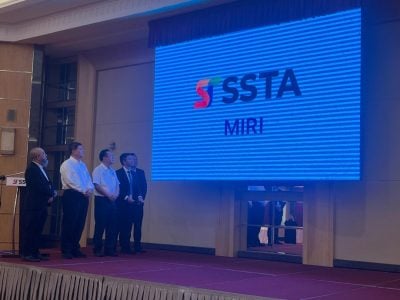 美里先采用 可查巴士定位 . 砂智慧交通App启用　