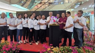 丁永豪：推门牌税电子账单近三年 . 仅半数纳税人注册使用