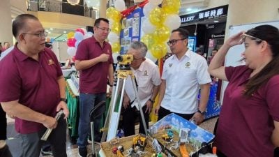 精明泊车系统12月中旬试跑 . 诗巫市中心商业区起步