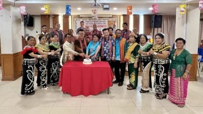 钱进一：确保伊班社区更具效率 . 建议武吉阿瑟委1本固鲁