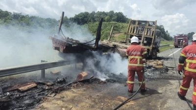 罗里涉祸停马路3天 . 骑士夫妻撞上双亡
