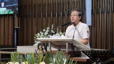 张晓卿追思礼拜|“知识不如智慧，成功不如成人” 张莹：父亲留下的指路明灯