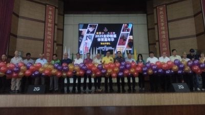 程明智吁各地福州乡亲 参观世福文物馆了解历史