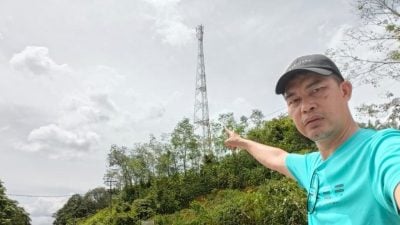 金山路电讯塔遭电击 . 通讯中断一个多月待维修