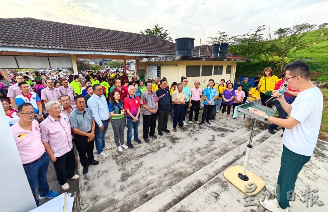 周世扬:报名逾300人出席不足八成 重阳登高行不该流于敷衍式参与