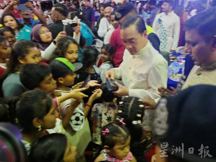 (已签发)柔:大臣:援柔佛人民不分肤色 州政府责无旁贷