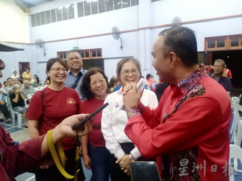 **已签发**柔：显刊：古来新港村长空缺5个月终补上  李恩豪到任