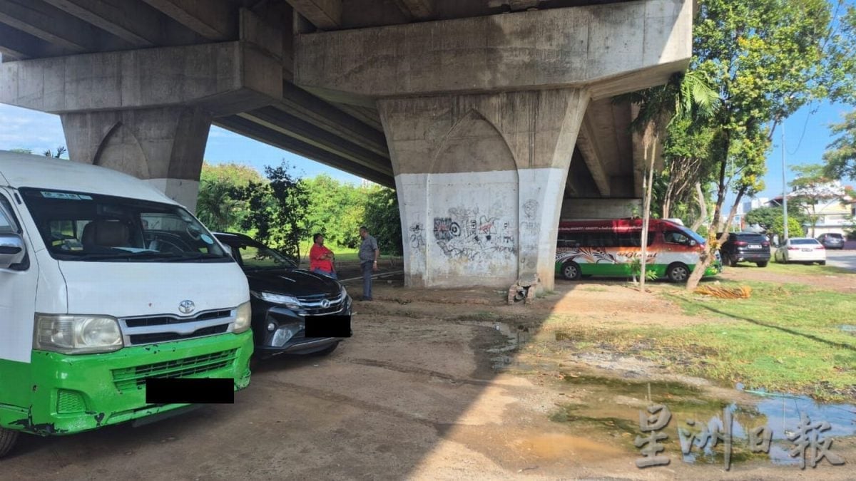 （古城封面主文）刘志俍建议善用桥下空间缓解交通阻塞问题，带动地方小经济