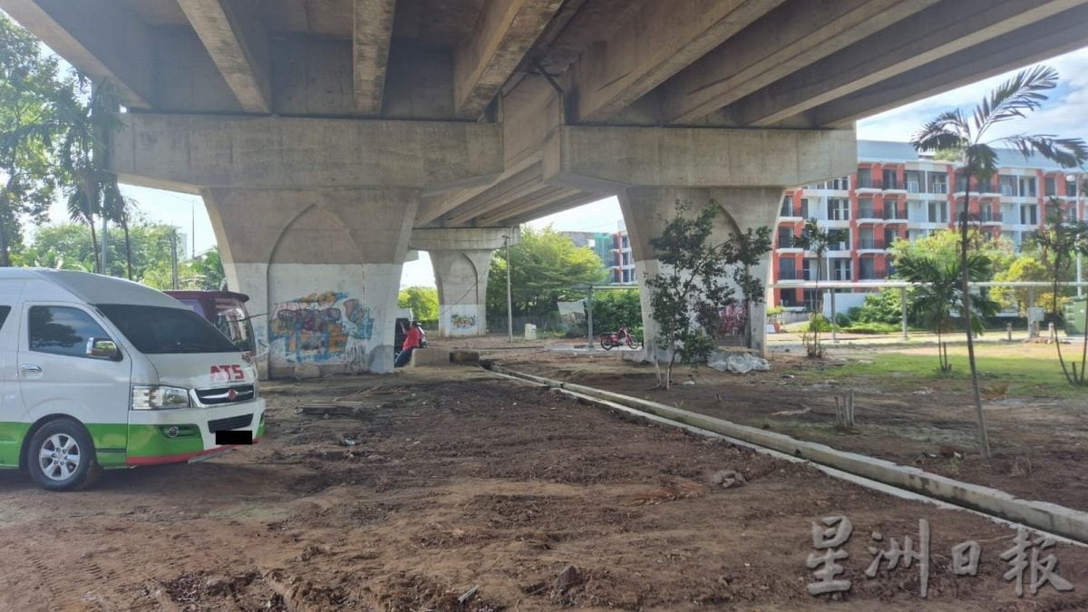 （古城封面主文）刘志俍建议善用桥下空间缓解交通阻塞问题，带动地方小经济