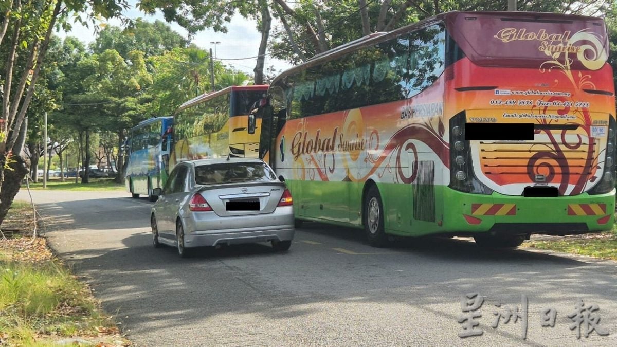 （古城封面主文）刘志俍建议善用桥下空间缓解交通阻塞问题，带动地方小经济