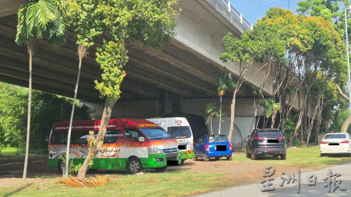 （古城封面主文）刘志俍建议善用桥下空间缓解交通阻塞问题，带动地方小经济