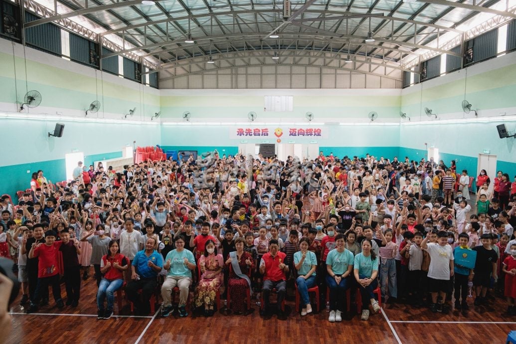 丘小儿童节洋溢欢笑 陈丽群:每个孩子都应被公平对待与尊重