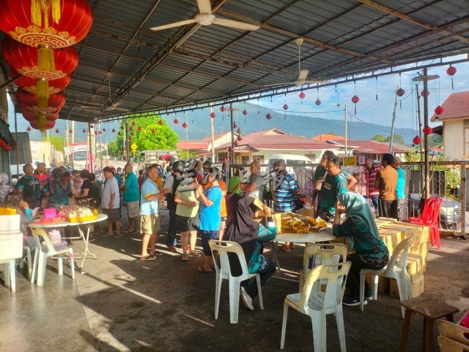 淡边新村农场价市集反应热 优惠商品1小时扫空