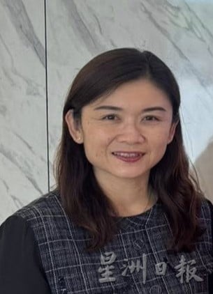 霹:第三版头∕国州议员服务中心忙碌 为STR受惠者更新资料