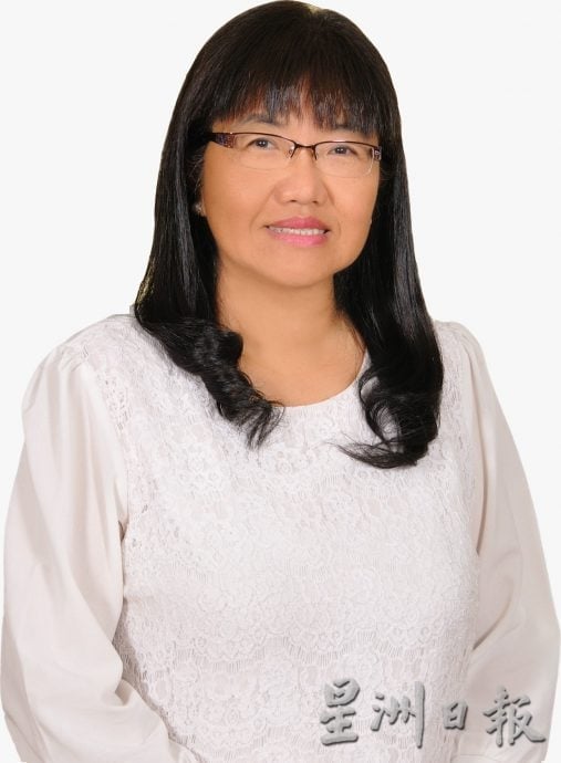 霹:第三版头∕国州议员服务中心忙碌 为STR受惠者更新资料