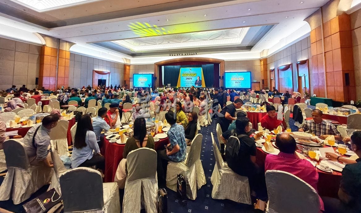 供星洲网：公共服务迈向智能化，阿敏努丁吁公务员与时并进