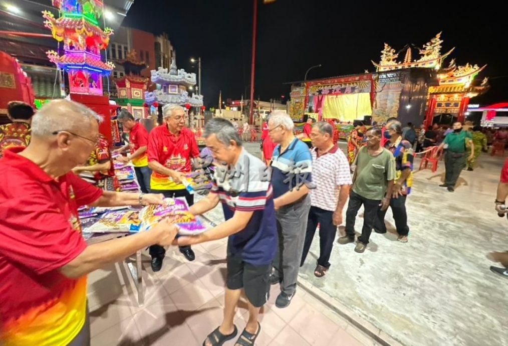 （古城第六版主文）三忠宫派2500包米予有需要群体 林朝雁促勿转售买万字