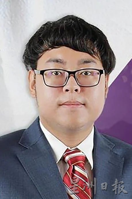 井盖连番被撬偷电缆 周而复始 烦不胜烦