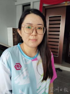 **已签发**柔:第二版头:民生特工队〡入住1年仍无垃圾服务 居民被迫天天自行清理