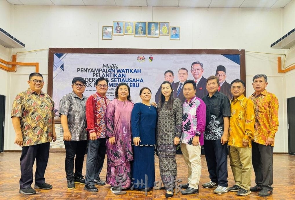 日叻务县10华人新村9村长留任 新邦葫芦顶新村换新村长