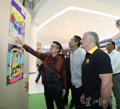 1万2500名学生参与 黄家和：教育要带领学生走出去