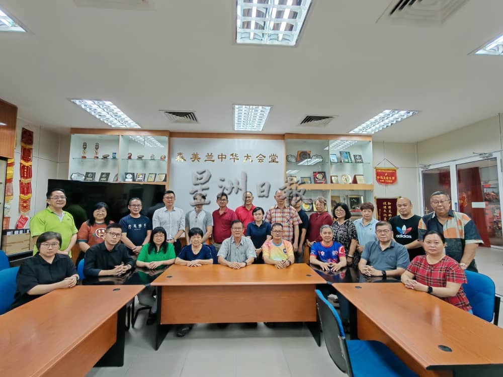 森华堂忧“一班两师”或添乱 促教育部检视政策效益与师资负担