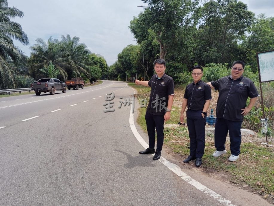 (已签发)柔:**显刊**东甲新镇路段夺4命 县议会促当局提升安全措施